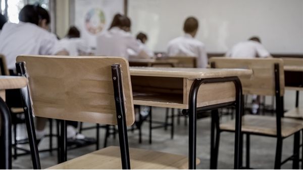 Gremios docentes denuncian privatización y falta de presencialidad de la enseñanza  de inglés en las escuelas públicas de la Ciudad 
