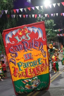 Con menos corsos callejeros se inicia el Carnaval Porteño 2024