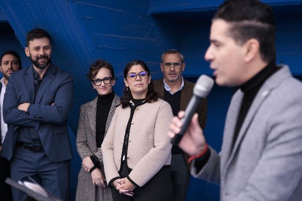 Linea Oeste El Club Atlético Vélez Sarsfield inauguró  su planta de generación solar